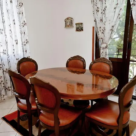 The Authentic House Vila