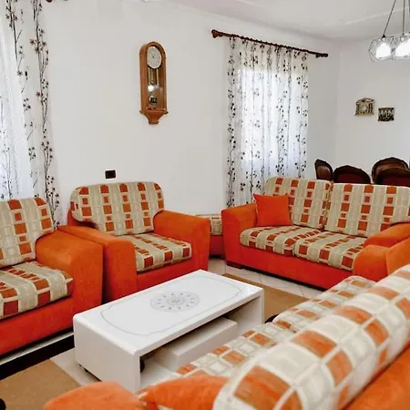 Vila The Authentic House *