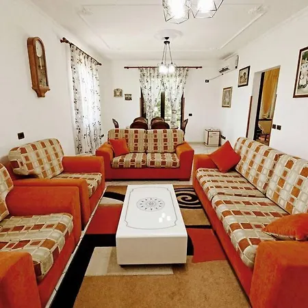 Willa The Authentic House