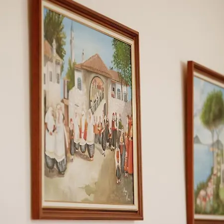 The Authentic House Široka